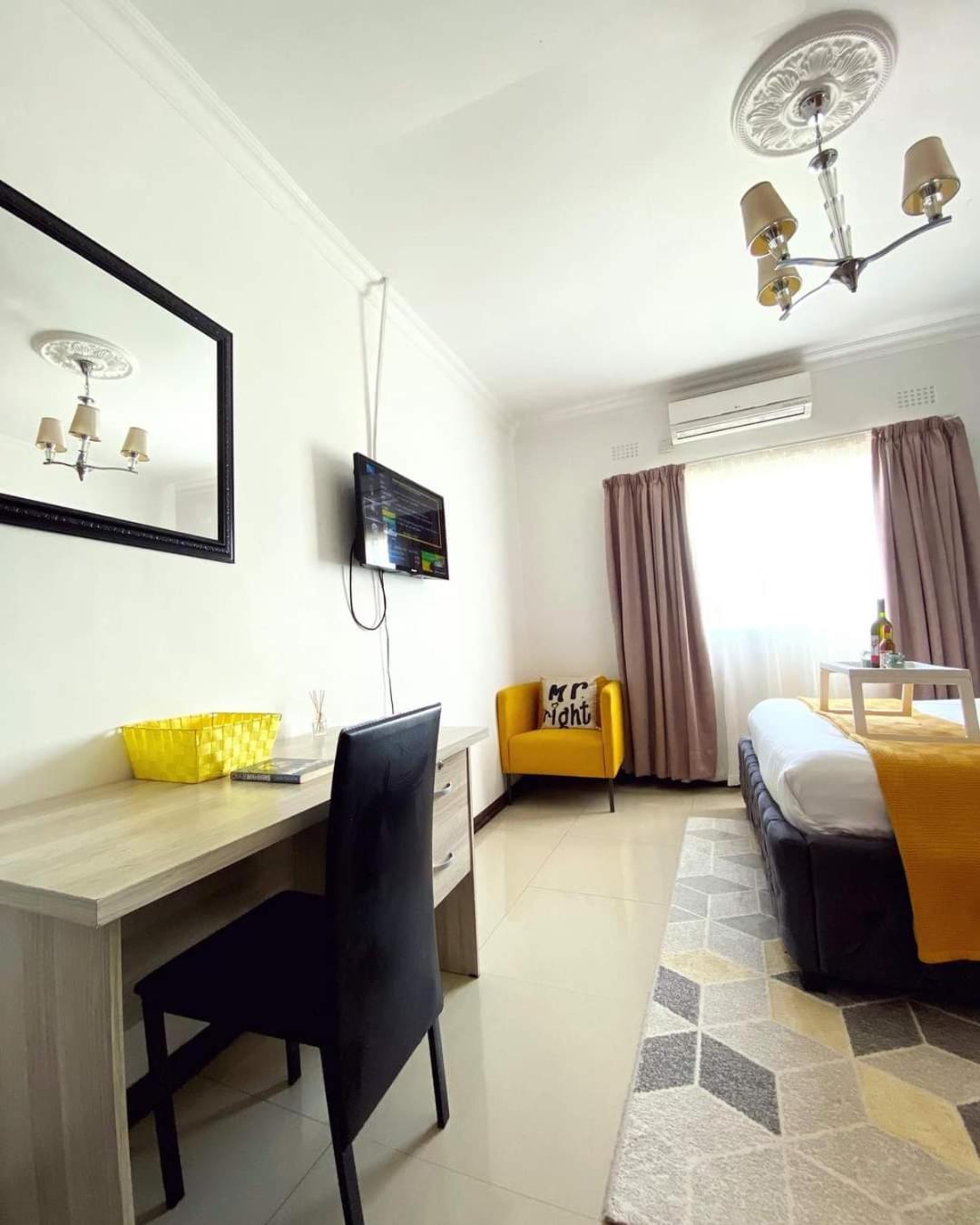 Crystal Apartments Lilongwe Quarto foto